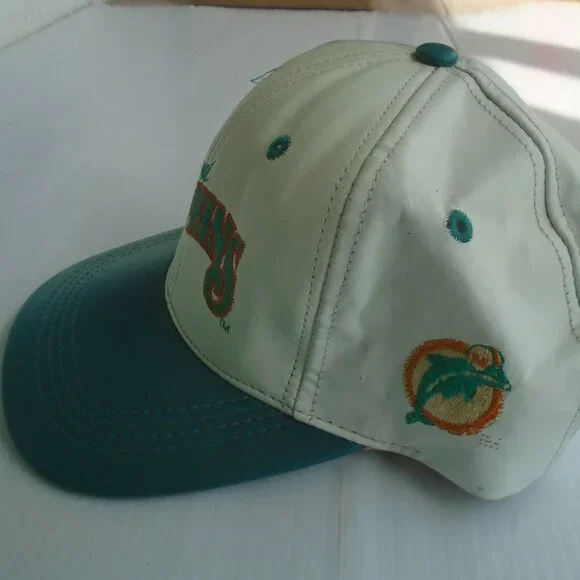 Modern Brand Miami Dolphins Genuine Leather Snapback Hat Pre-owned. One Size Fit